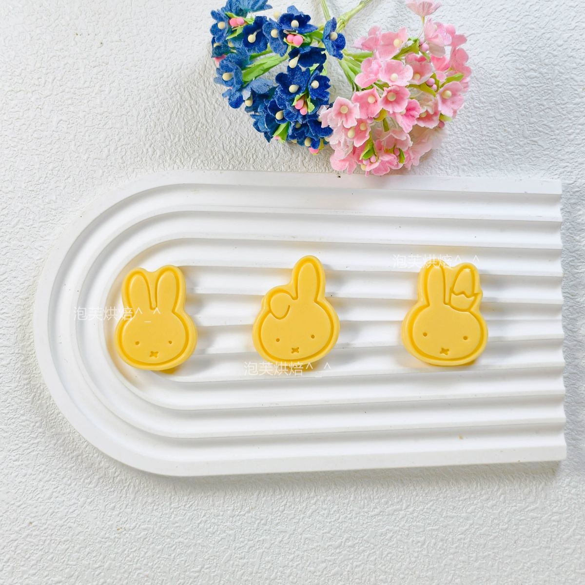 Cute 3D Press Cookie Mold with - Kitchen Hanging Gadgets 评论和价格