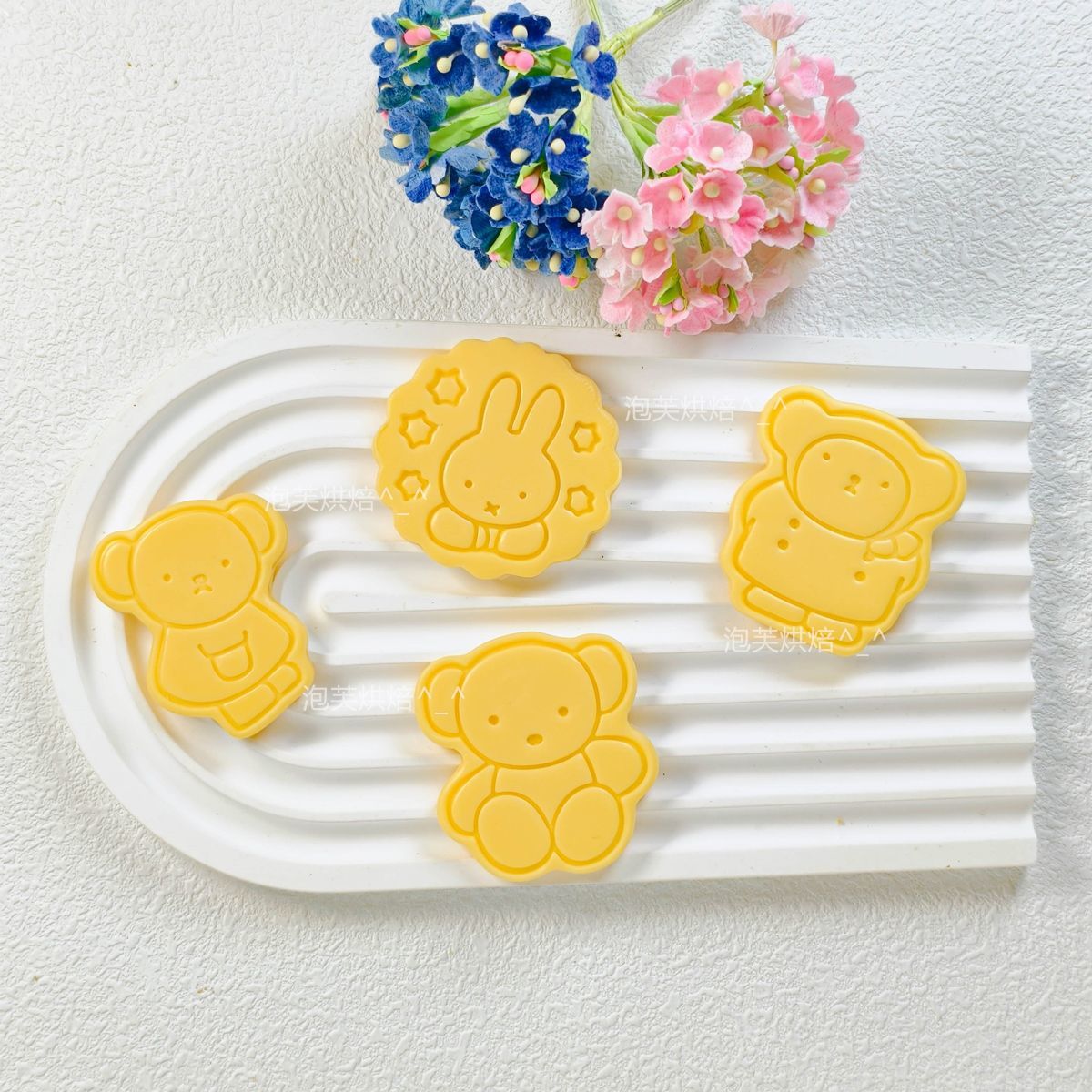 Cute 3D Press Cookie Mold with - Kitchen Hanging Gadgets 评论和价格